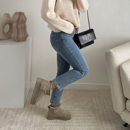 Comfortable and stylish boots for fatigue-free walking